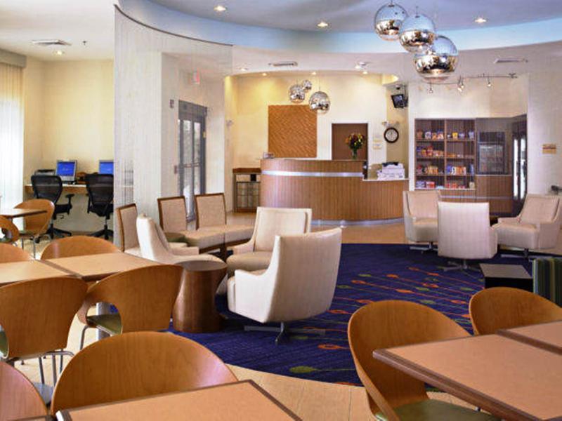 Springhill Suites St. Louis Brentwood Restaurant bilde