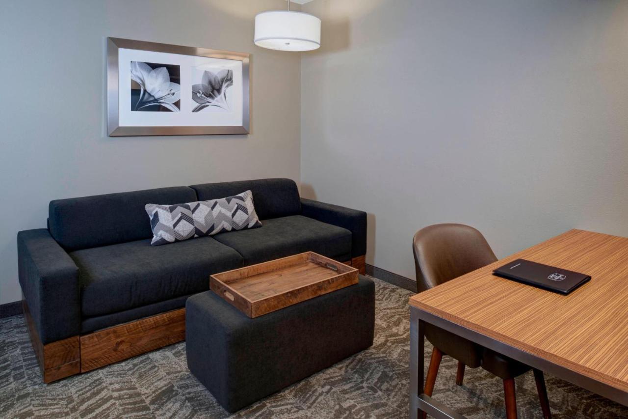 Springhill Suites St. Louis Brentwood Eksteriør bilde